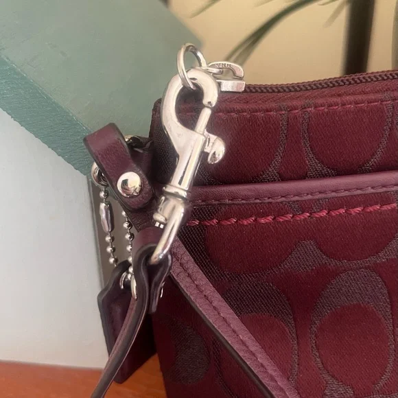 Coach Signature Merlot Wristlet - Picture 3 of 8